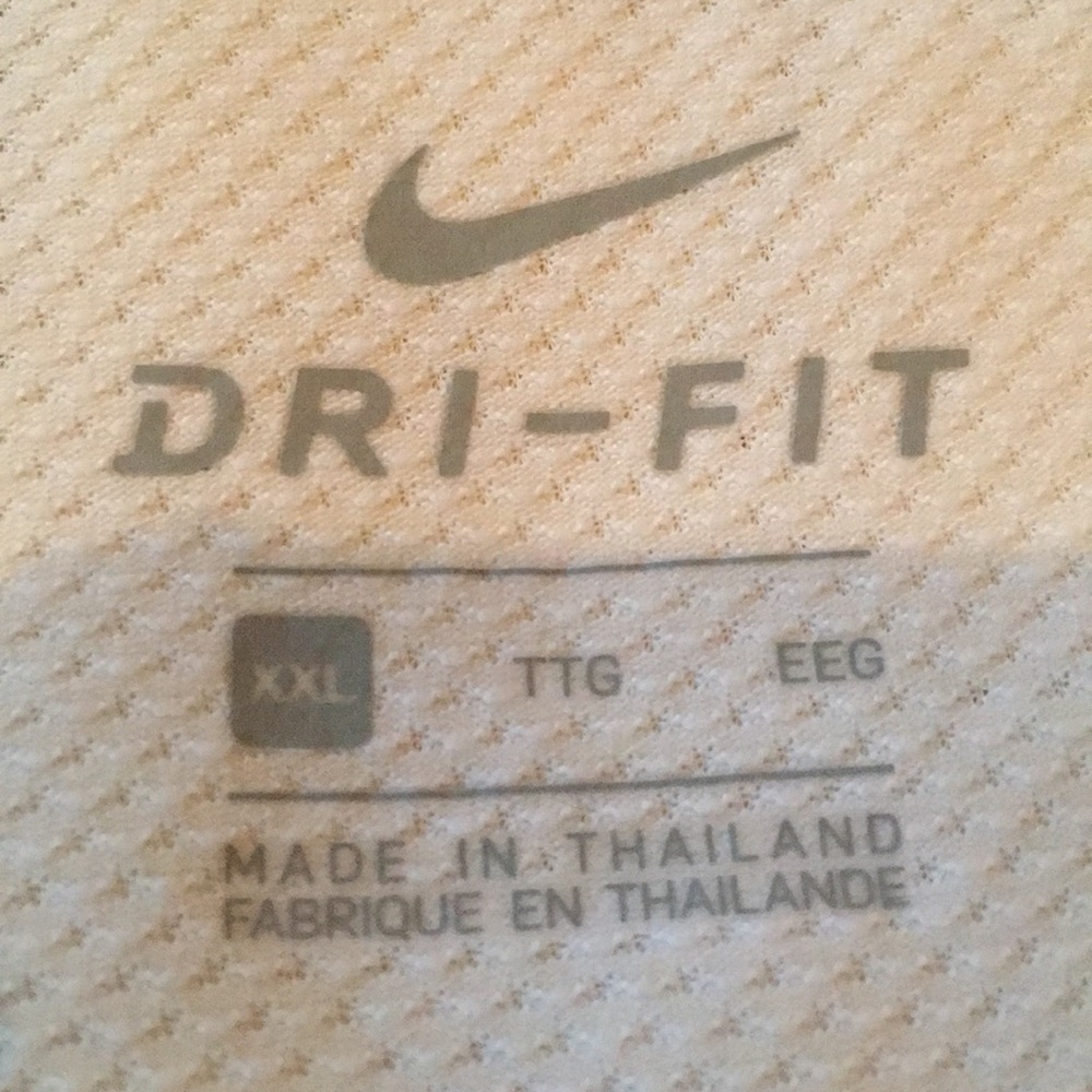 Nike golf dry-fit shirt. (XXL) - Picture 2 of 4